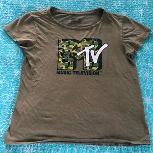 MTV Camoflauge Logo Green T-Shirt (Womens size M)